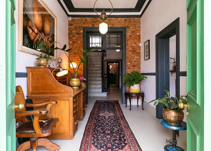 Hotel Lola